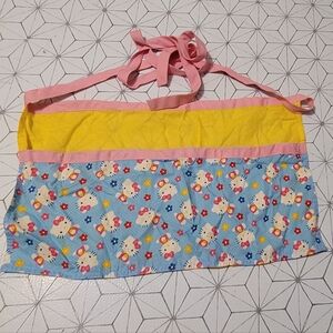 Hello Kitty Sanrio Kitchen Apron. 3 pockets.